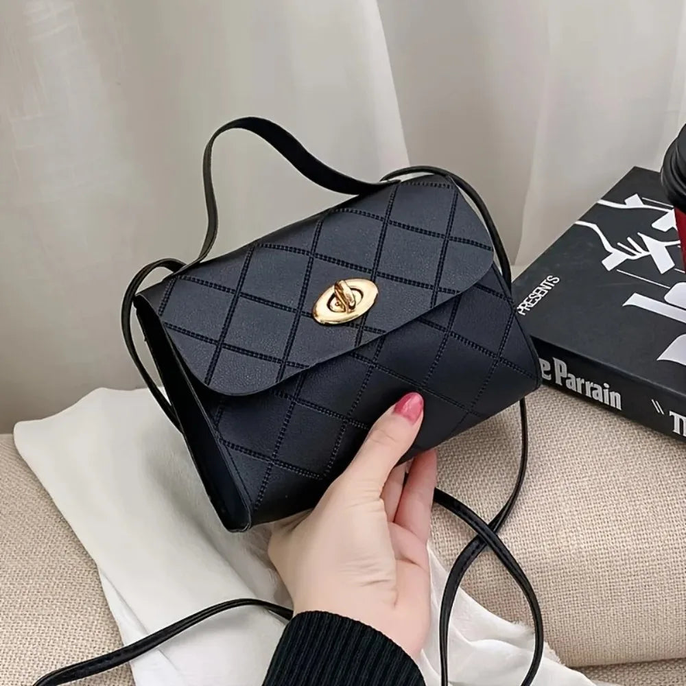 Bolsa Feminina Matelassê Coreana – Transversal com Corrente, Estilo Luxo, Mini Bag Fashion Elegante